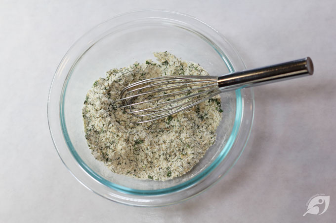 Combine the buttermilk powder, parsley, dill weed, garlic and onion powders, minced onion, and kosher salt in a medium-size bowl, then whisk until thoroughly combined.